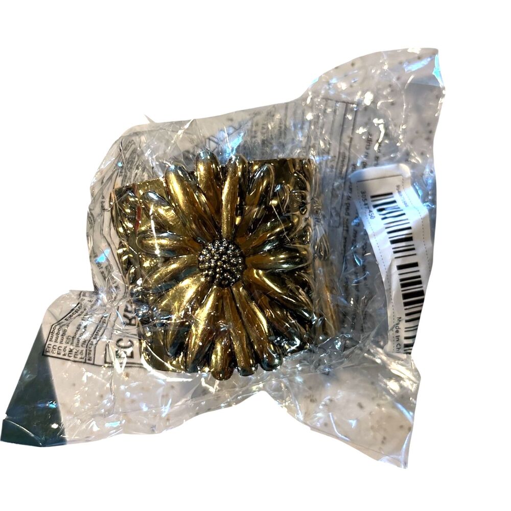 Gold Floral Daisy Cuff Bracelet Raised Design Adjustable - Picture 8 of 8